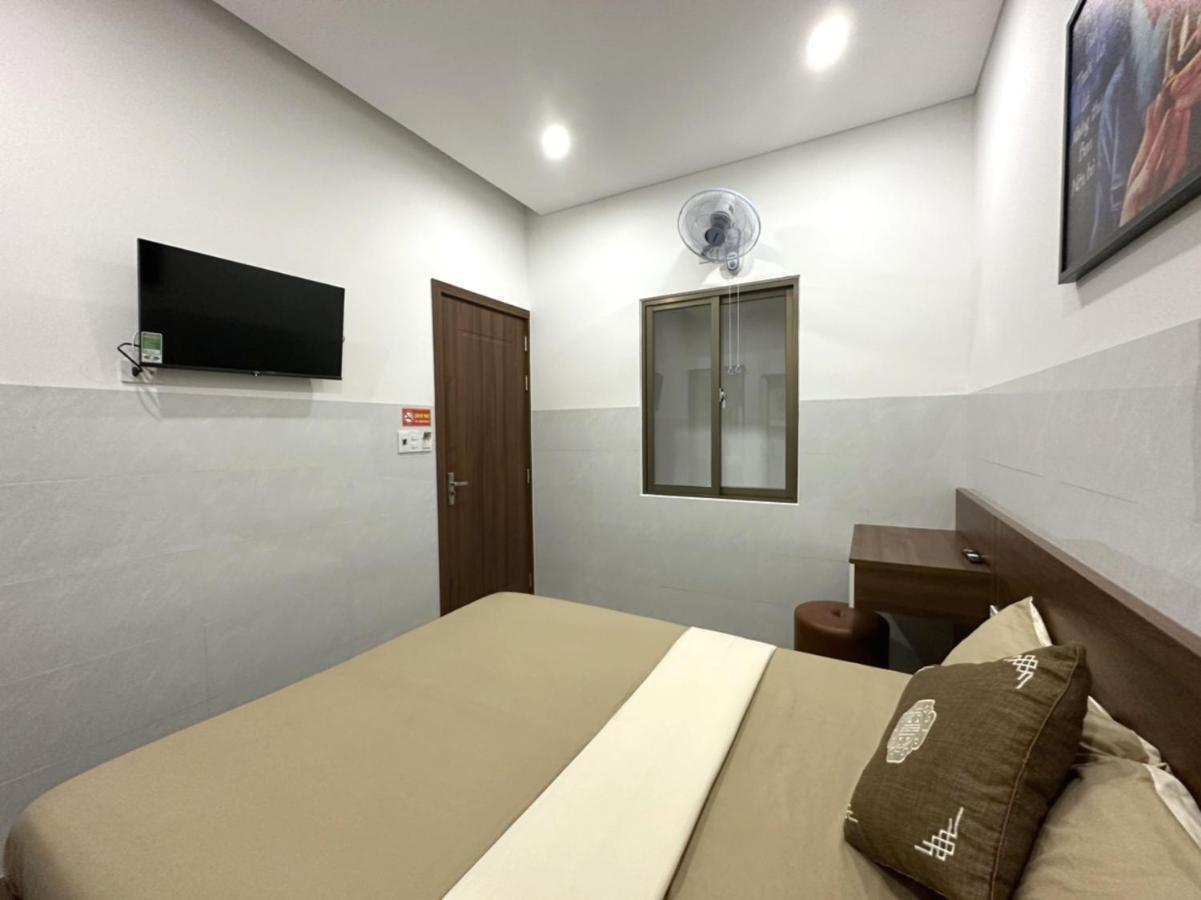Oyo 1193 Huynh Gia Hotel Da Nang Exterior foto